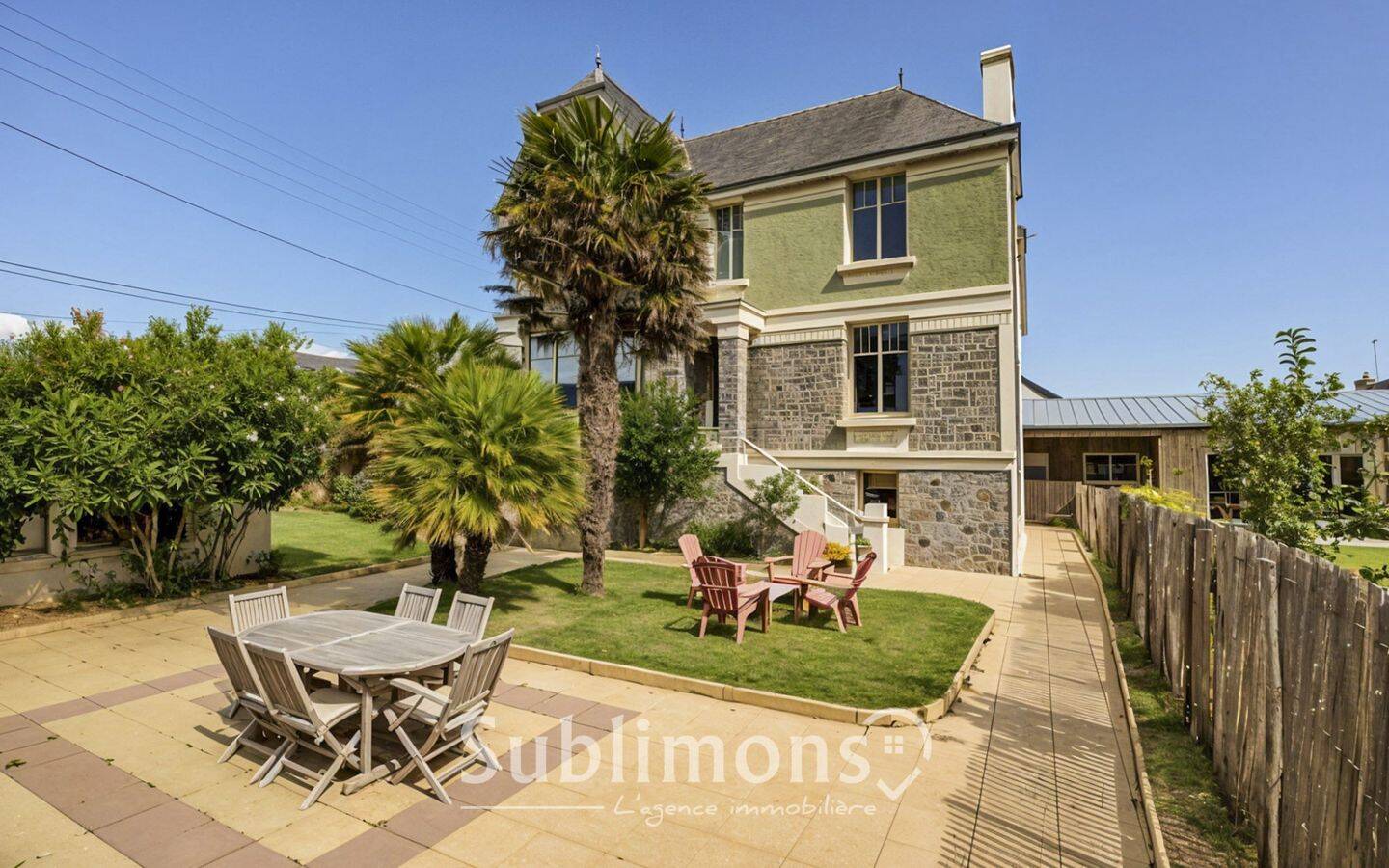 Maison 6 pièces 165 m² · à Port-Louis · 165 m² · 687 000 €