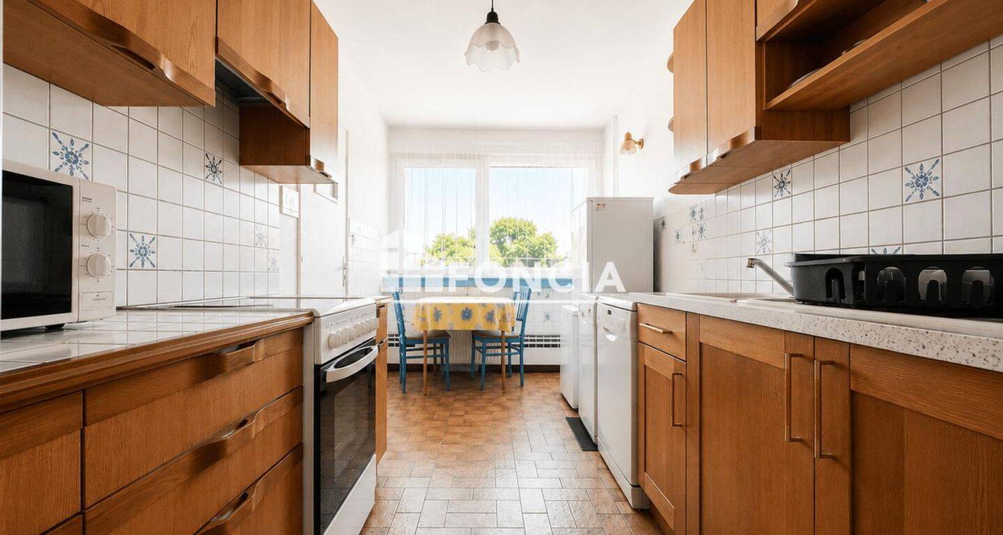 Appartement 4 pièces 80 m² · à Saint-Herblain · 79,5 m² · 162 000 €
