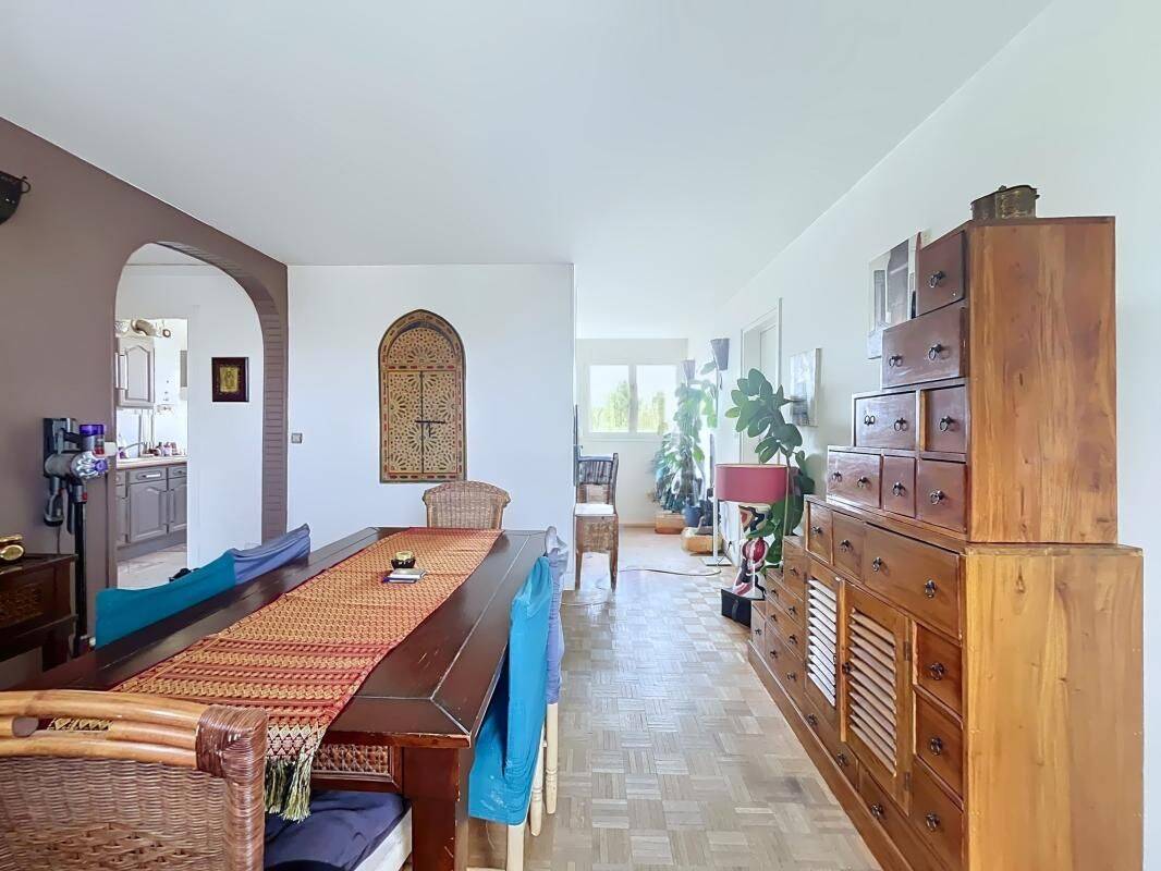 Appartement 4 pièces 64 m² · à Les Pavillons-sous-Bois · 64 m² · 179 000 €
