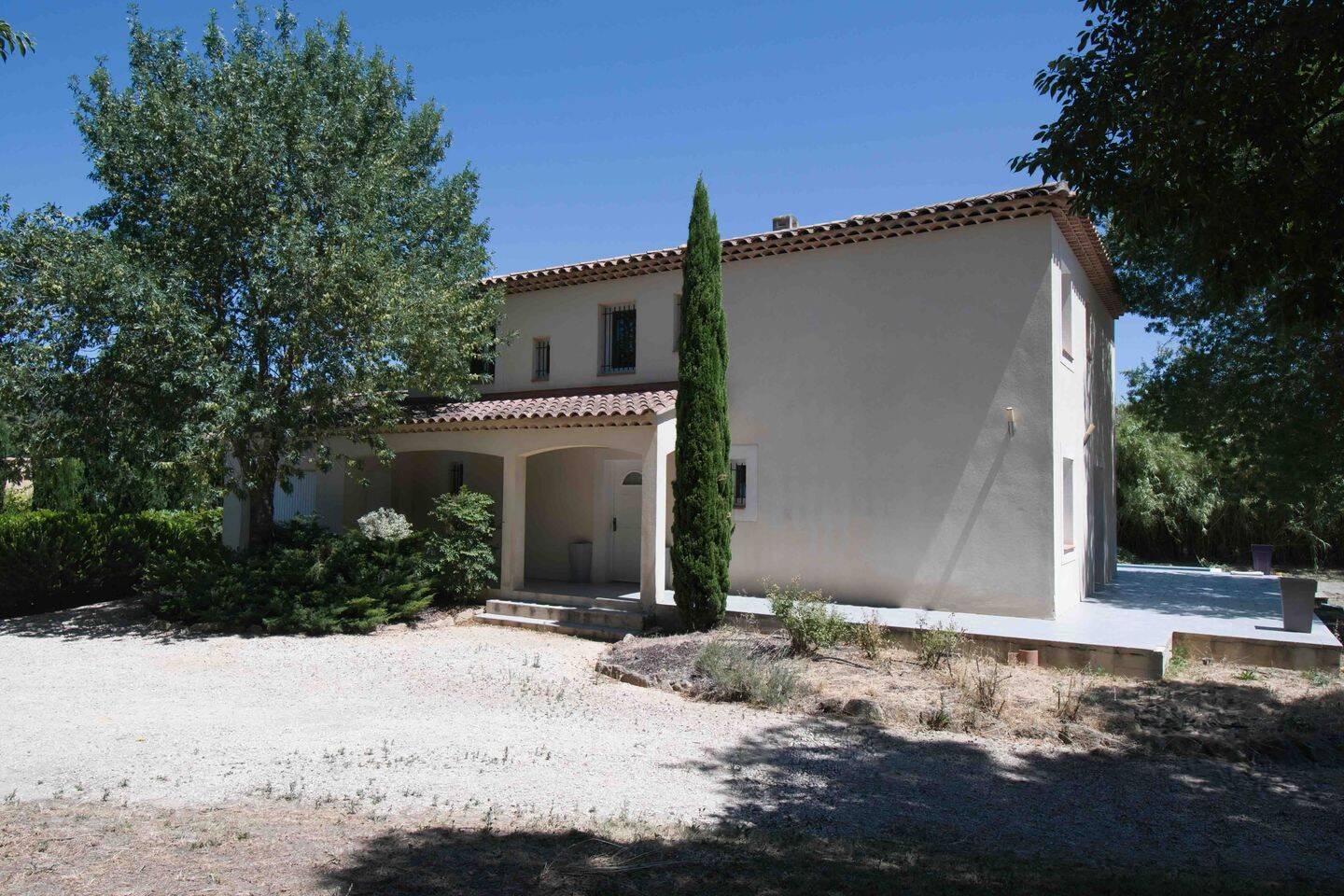 Maison 7 pièces 180 m² · à Grans · 180 m² · 780 000 €