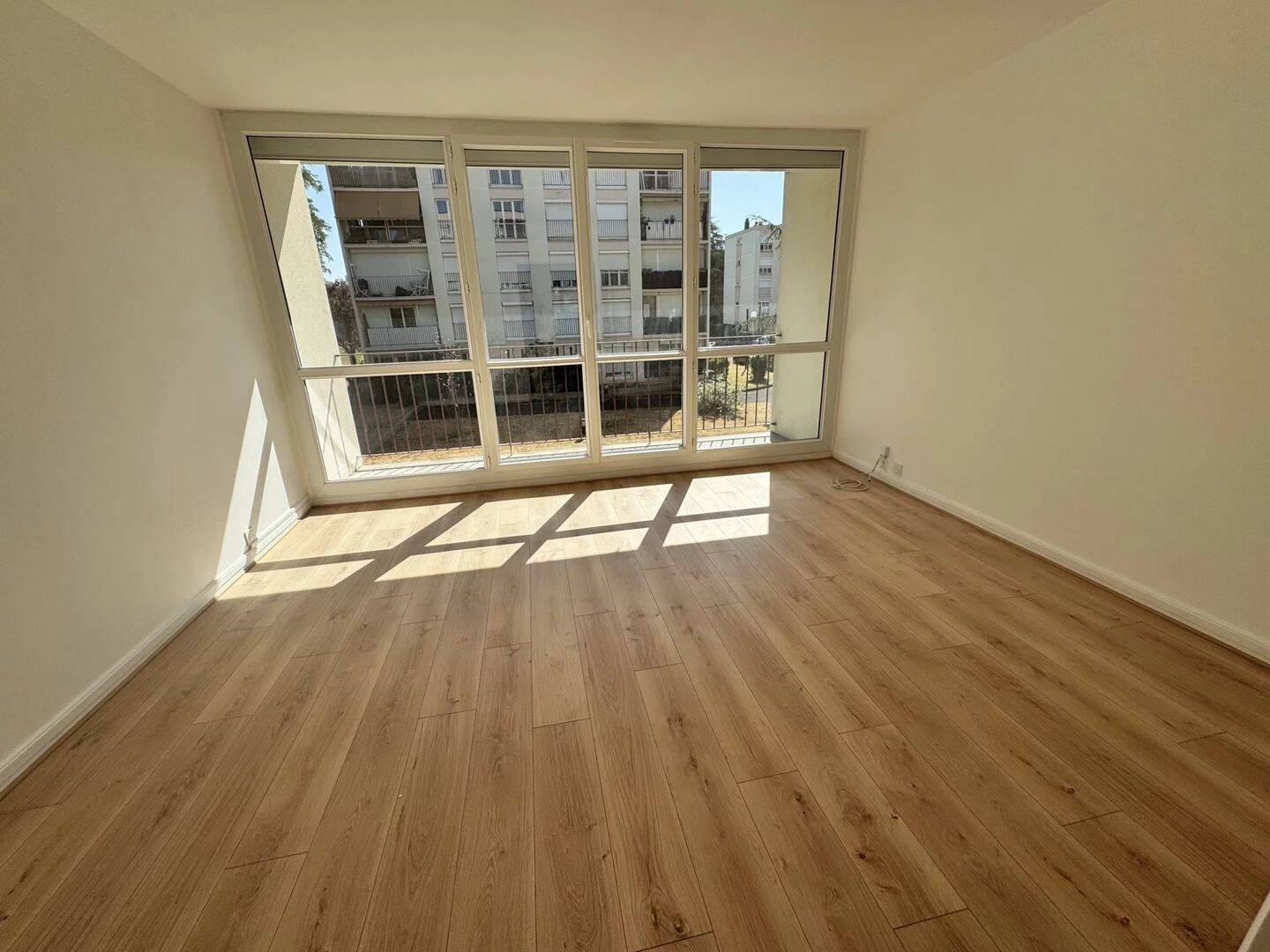 Appartement 3 pièces 60 m² · à Yerres · 59,7 m² · 1 050 €