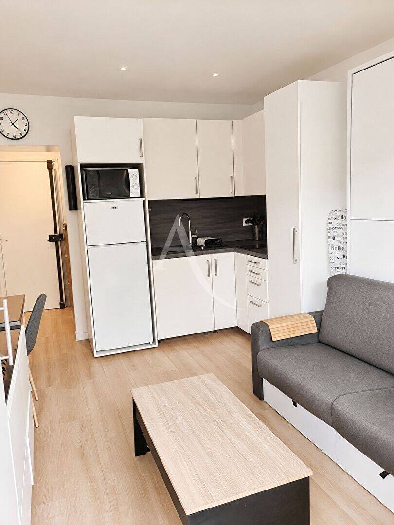 Appartement 1 pièce 16 m² · à Carrières-sur-Seine · 16,1 m² · 695 €/mois