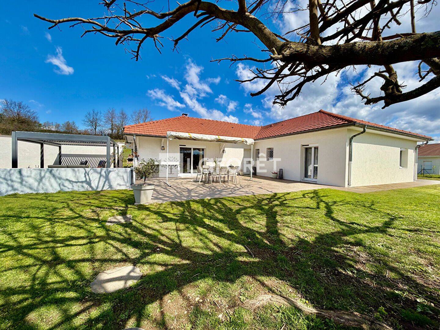 Maison 7 pièces 120 m² · à Saint-Didier-de-la-Tour · 120 m² · 436 000 €