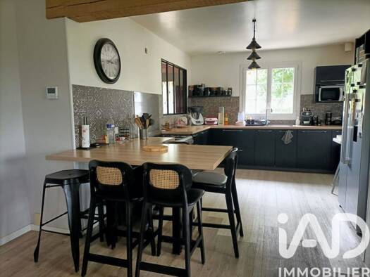 Maison à vendre 273 000 € 5 pièces 4 chambres 153 m² 3 106 m² de terrain Saint-Mars-d'Outillé 72220