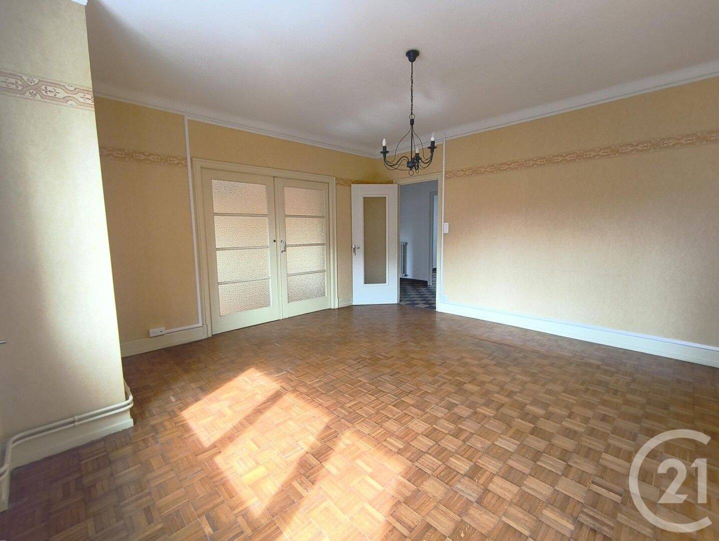 Appartement 4 pièces 104 m² · à Chambéry · 104,2 m² · 1 000 €