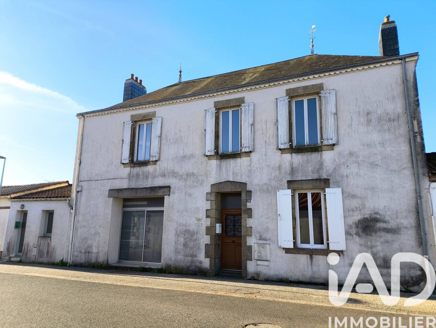 Maison 8 pièces 194 m² · à Nieul-le-Dolent · 194 m² · 197 500 €