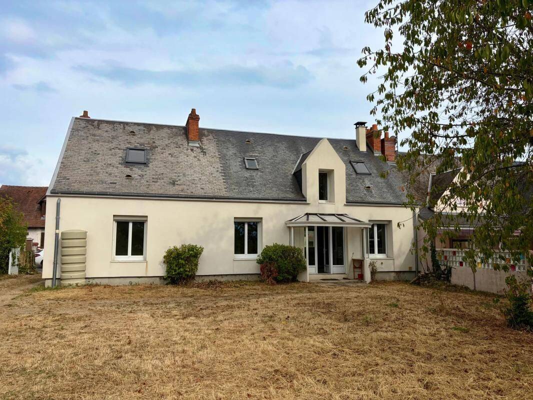 Maison 7 pièces 130 m² · à Fleury-les-Aubrais · 130 m² · 264 000 €