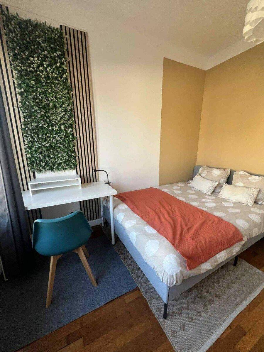 5 pièces 105 m² · à Thionville · 105 m² · 560 €