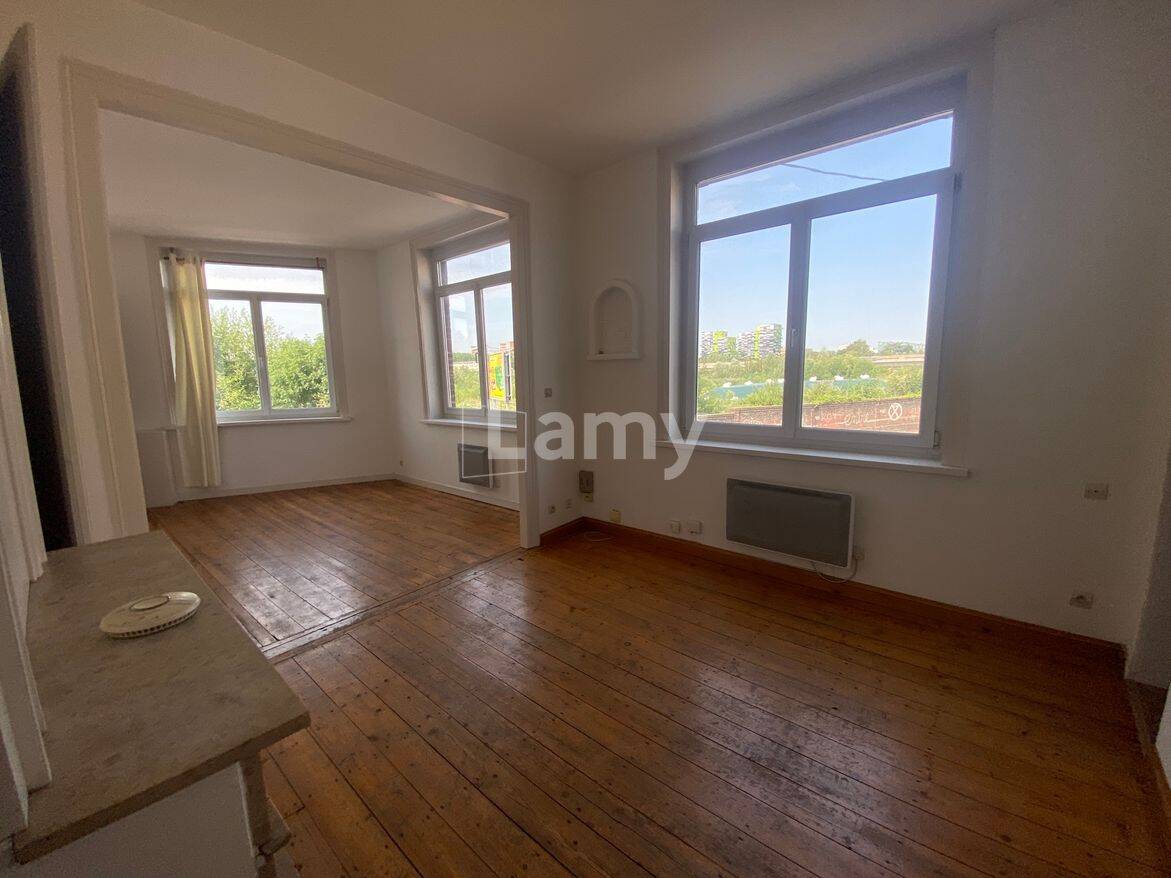 3 pièces 70 m² · à Lille · 70 m² · 824 €