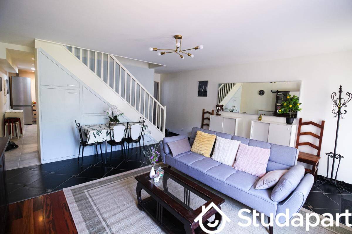 1 pièce 9 m² · à Cergy · 9 m² · 480 €