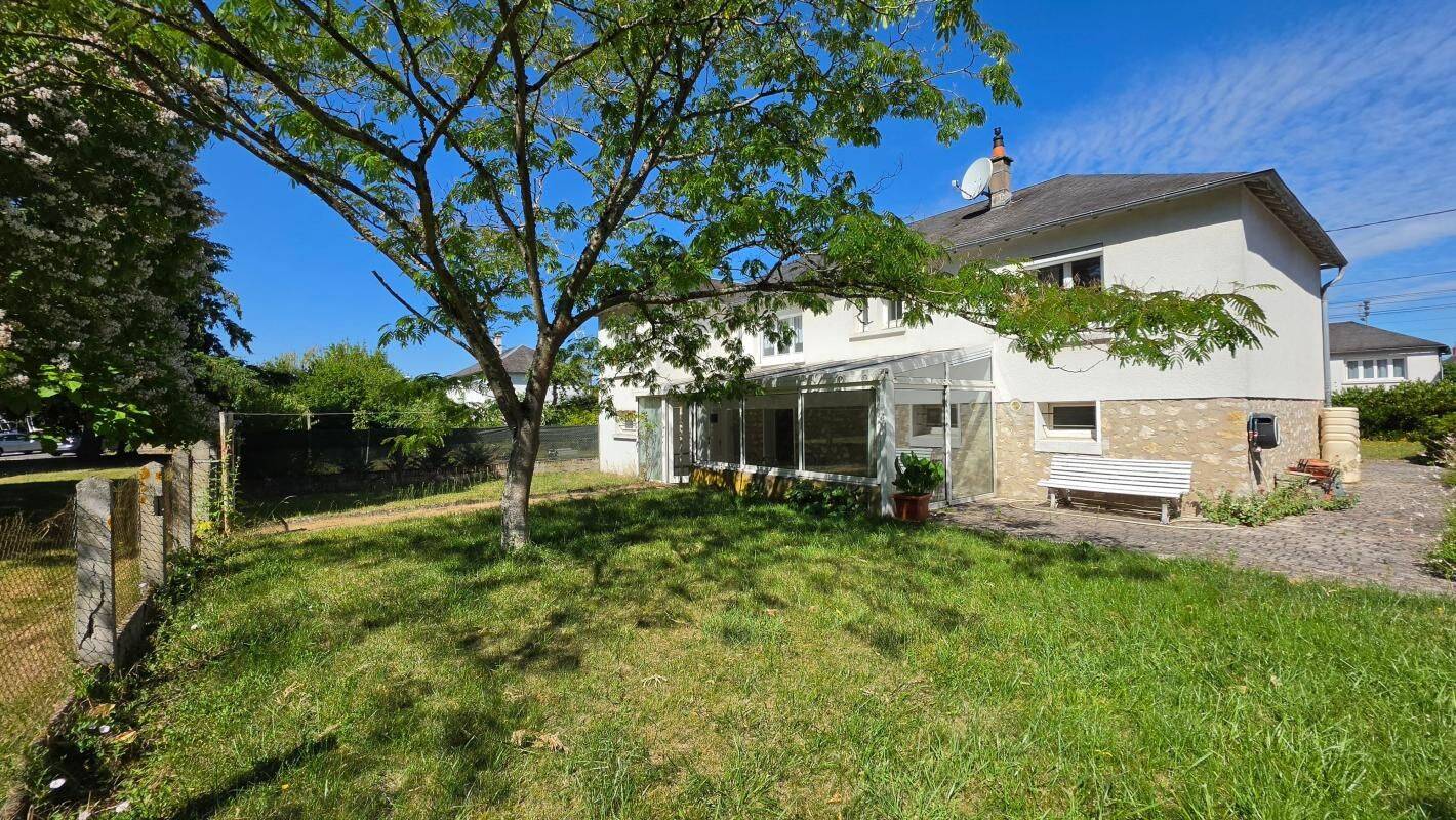 Maison 6 pièces 102 m² · à Fleury-les-Aubrais · 102,4 m² · 246 000 €