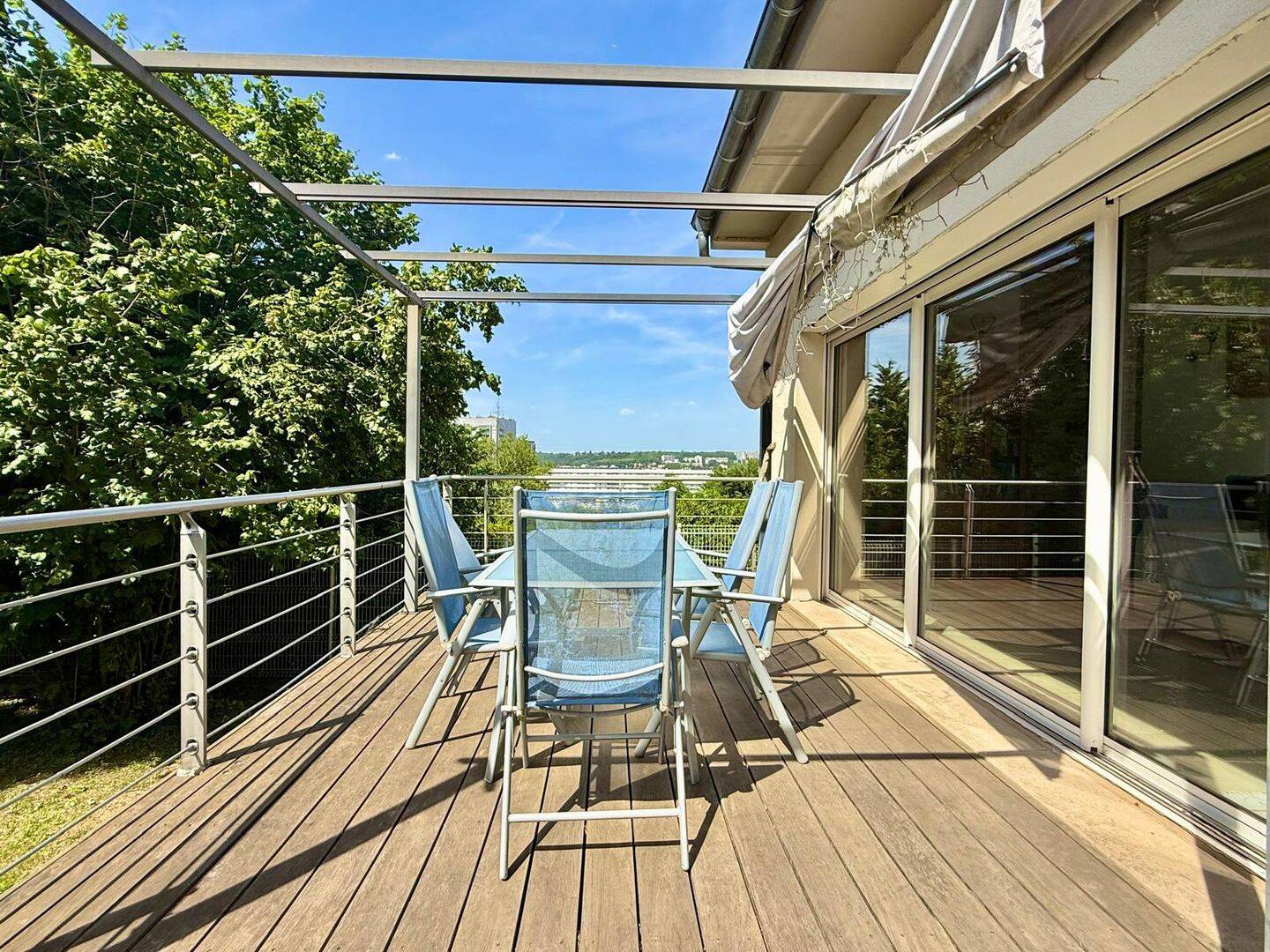 Maison 6 pièces 137 m² · à Neuilly-Plaisance · 136,8 m² · 635 000 €