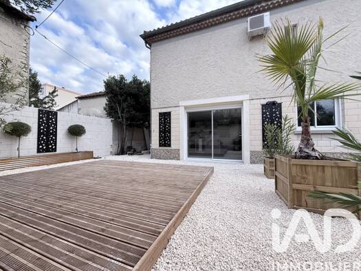 Maison à vendre 340 000 € 5 pièces 4 chambres 137 m² Stuart Nill-Malpeigne Avignon 84000
