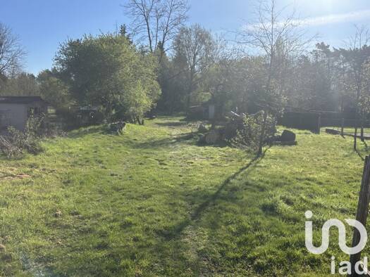 Terrain constructible à vendre 85 800 € 12 202 m² de terrain Sennely 45240