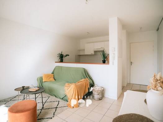 Appartement à vendre 80 000 € 2 pièces 1 chambre 42,1 m² Étage 2/2 Nord Saint-Astier 24110