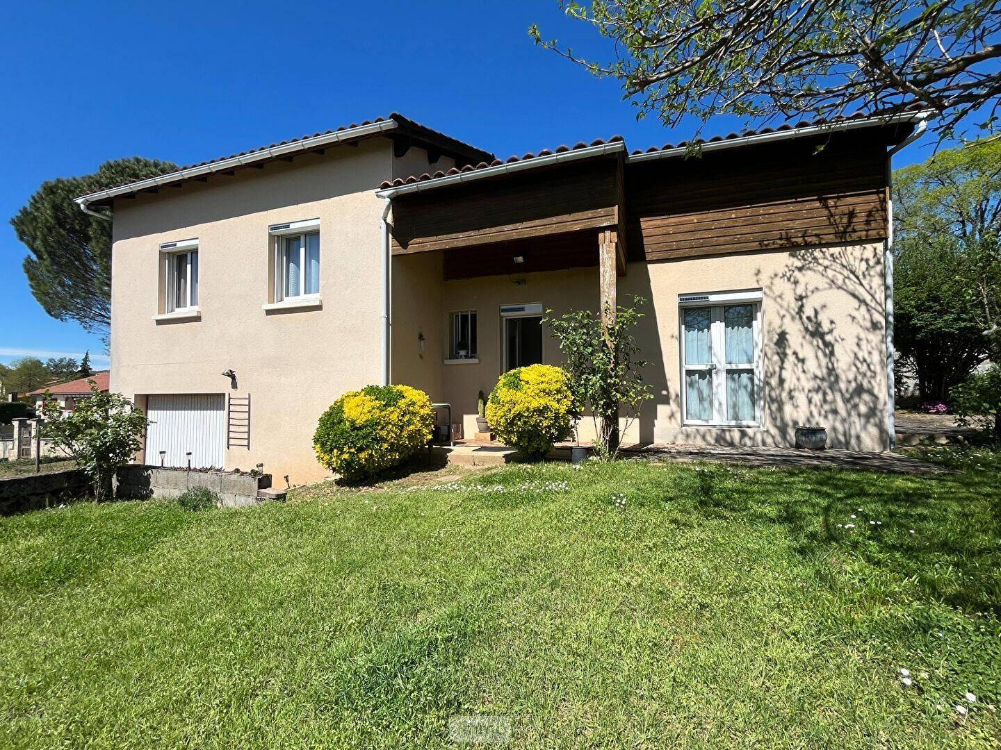 Maison 6 pièces 113 m² · à Figeac · 112,7 m² · 239 900 €