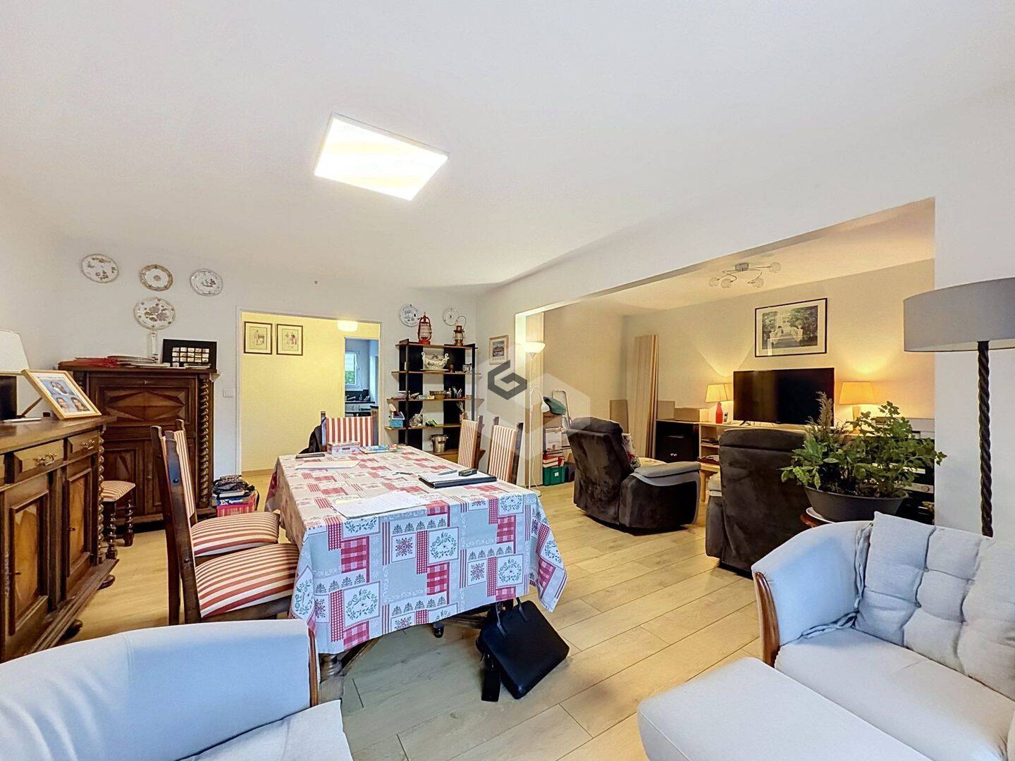 Appartement 6 pièces 140 m² · à Reims · 140 m² · 279 900 €