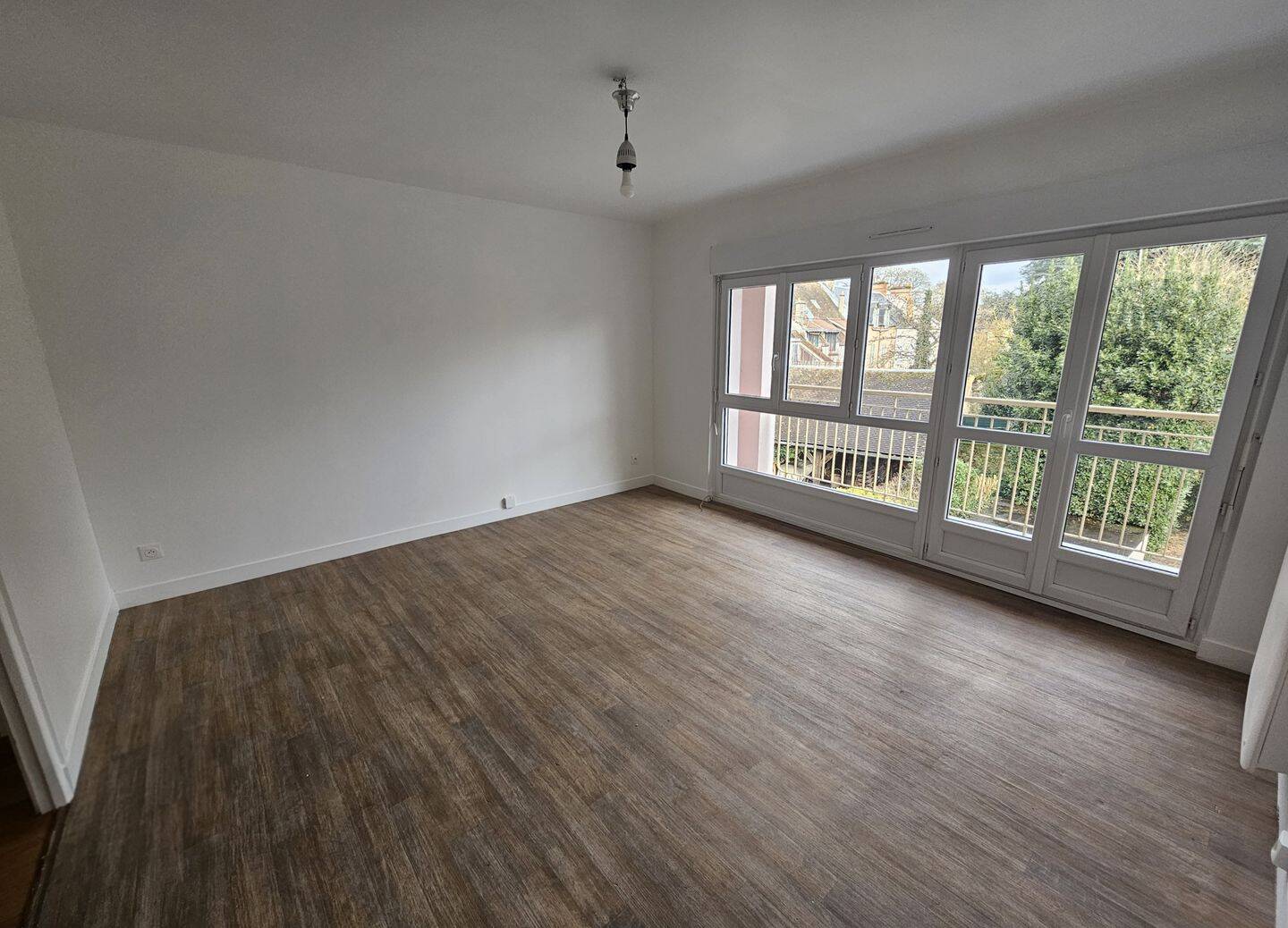 Appartement 2 pièces 52 m² · à Limours · 52 m² · 860 €