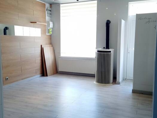 Maison de ville à vendre 95 000 € 6 pièces 4 chambres 99 m² 139 m² de terrain Montplaisir-Sous Le Bois-Douzies-Faubourg Saint Quentin Maubeuge 59600