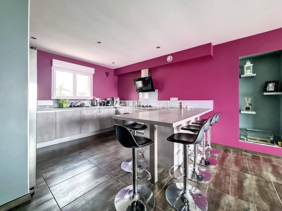 Maison 8 pièces 169 m² · à Orgueil · 169 m² · 297 000 €