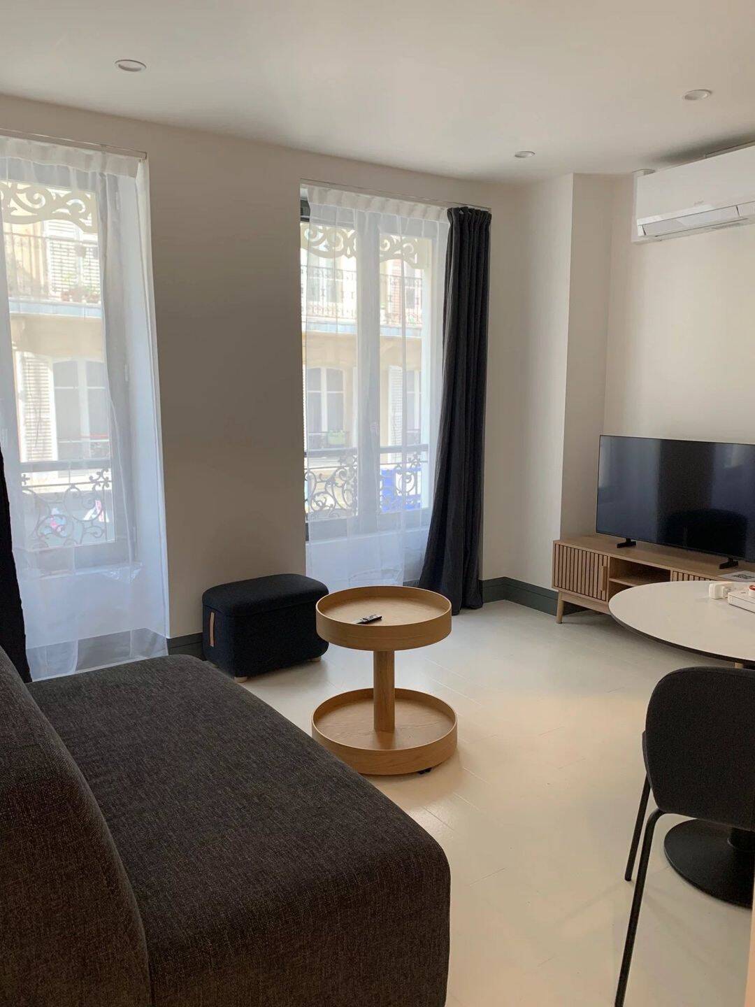 Appartement 1 pièce 28 m² · à Paris 18ème Arrondissement · 28 m² · 1 700 €