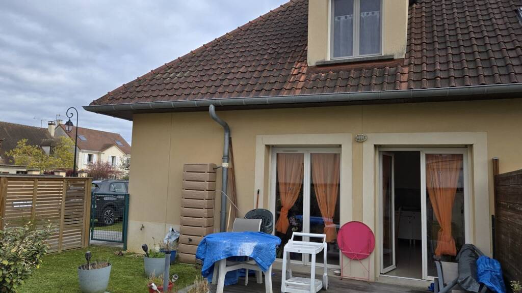 Maison à vendre 295 000 € 4 pièces 2 chambres 63 m² Magny-les-Hameaux 78114