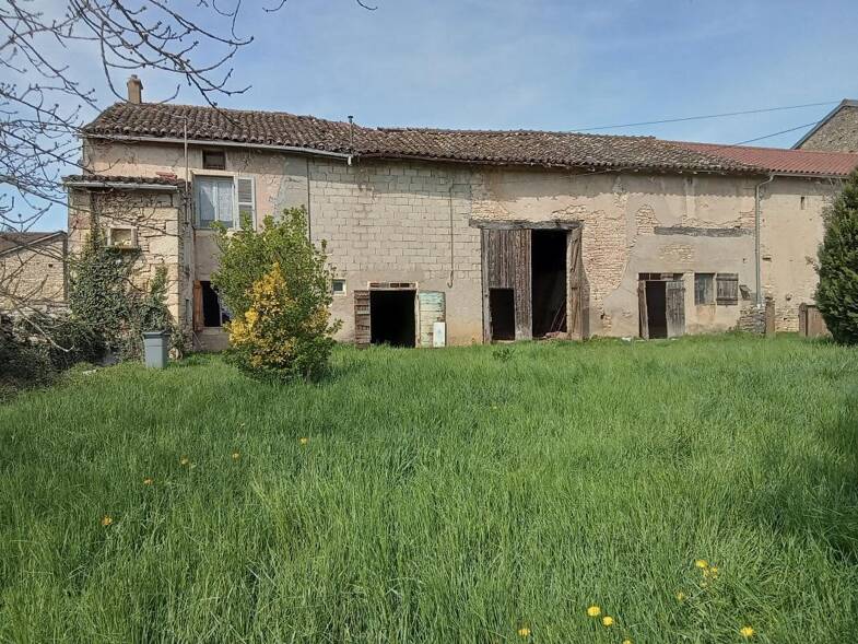 Maison à vendre 76 500 € 4 pièces 3 chambres 88 m² 2 100 m² de terrain Uchizy 71700