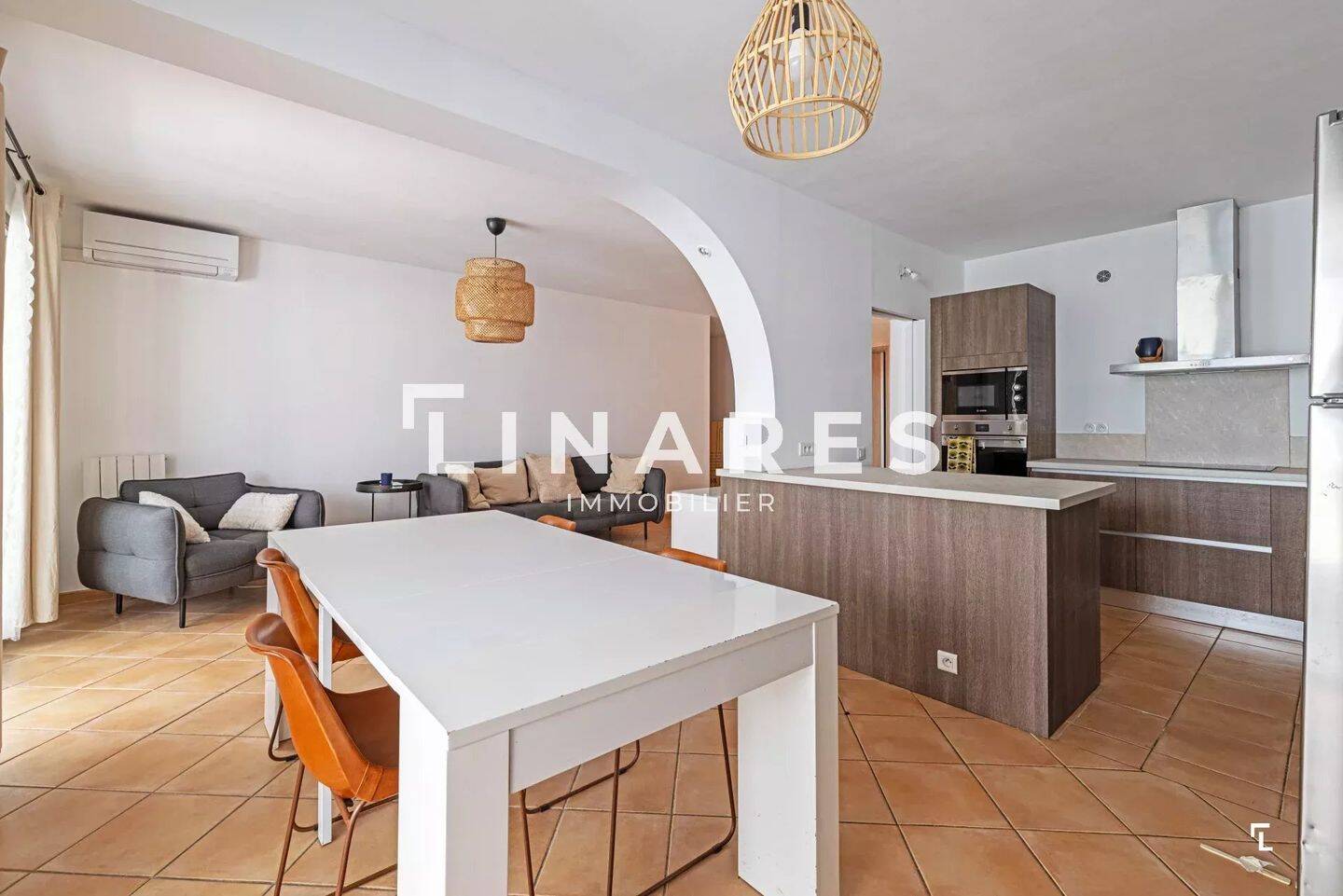 Appartement 3 pièces 77 m² · à Marseille 7ème Arrondissement · 77,5 m² · 1 607 €/mois