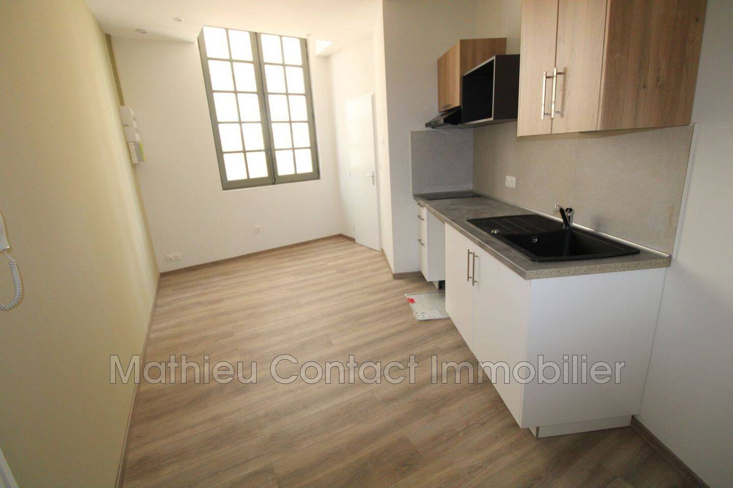 Appartement 1 pièce 17 m² · à Nîmes · 17 m² · 397 €