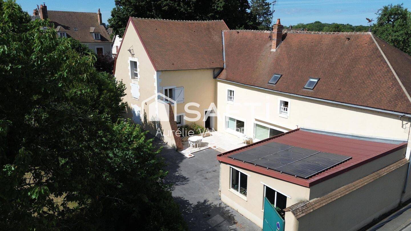 Maison 12 pièces 300 m² · à Cosne-Cours-sur-Loire · 300 m² · 295 000 €