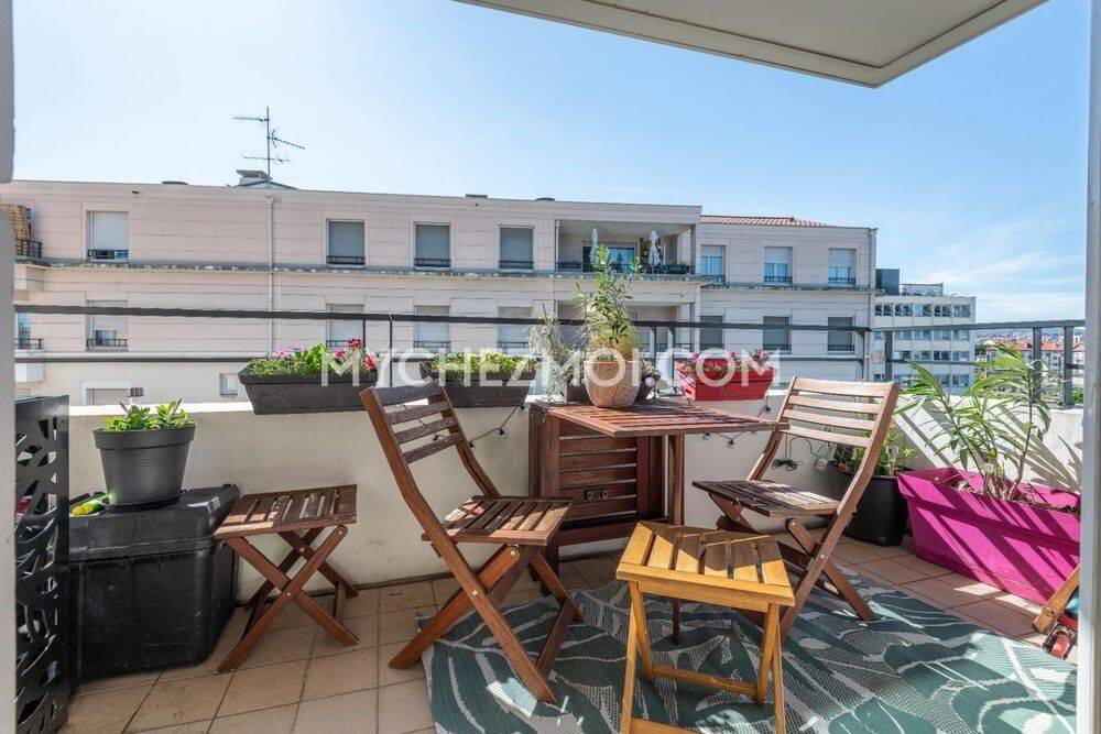 Appartement 4 pièces 88 m² · à Lyon 7ème Arrondissement · 88,2 m² · 419 000 €