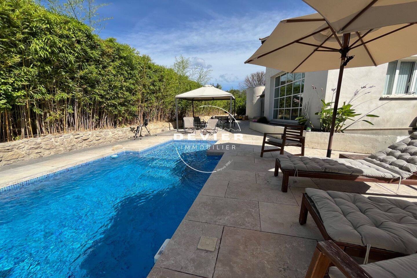 Maison 5 pièces 200 m² · à Sommières · 200 m² · 560 000 €