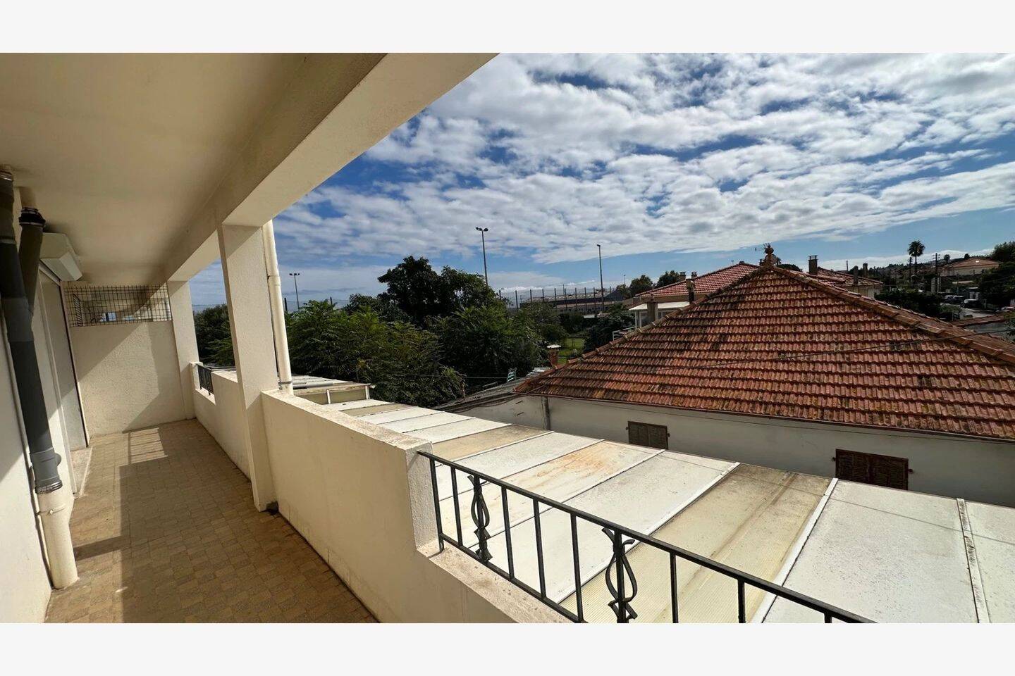 Appartement 3 pièces 90 m² · à Antibes · 90 m² · 1 370 €/mois