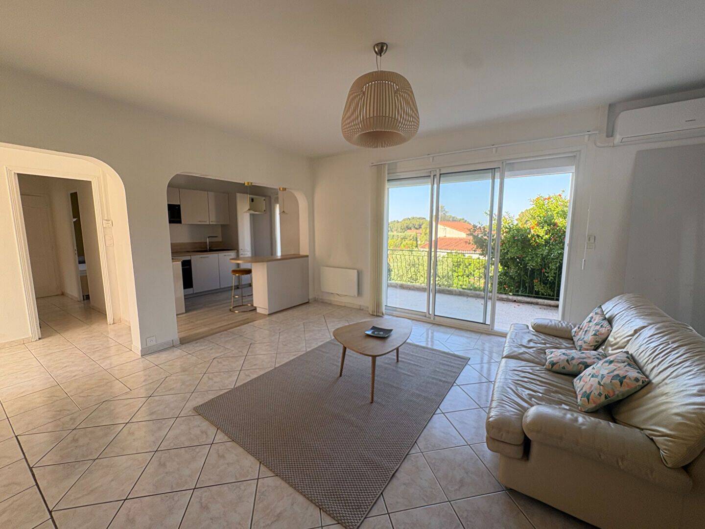 Appartement 3 pièces 90 m² · à Carry-le-Rouet · 90 m² · 1 490 €