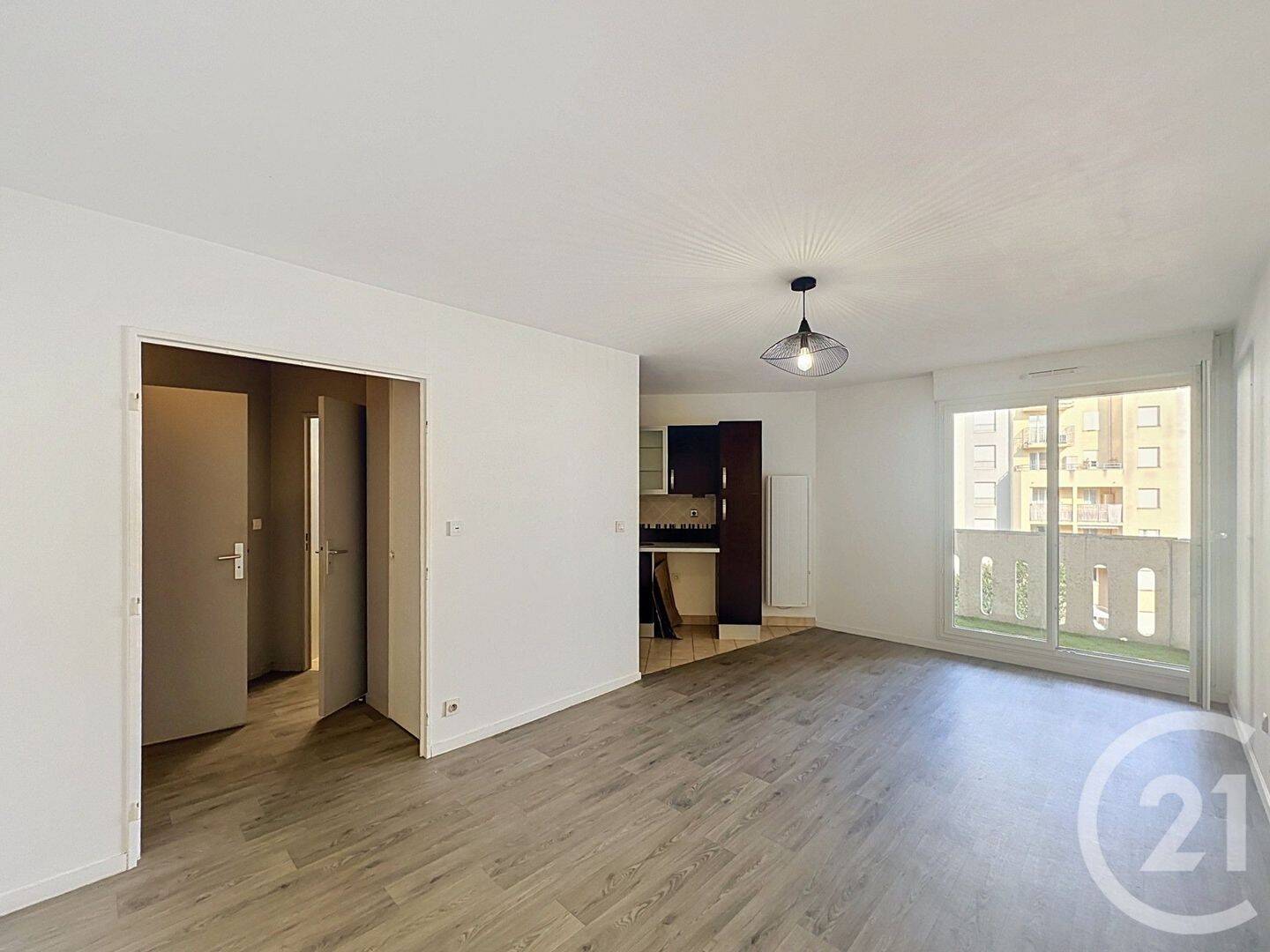 Appartement 1 pièce 32 m² · à Thiais · 31,7 m² · 770 €