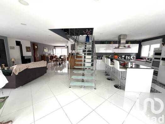 Maison à vendre 348 200 € 5 pièces 4 chambres 205 m² 1 404 m² de terrain Haulchin 59121