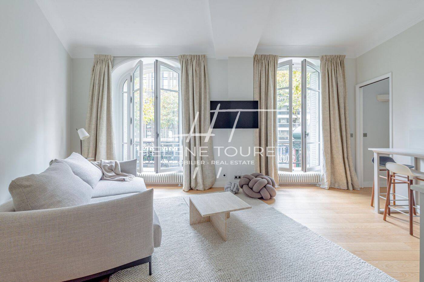 Appartement 2 pièces 43 m² · à Paris 6ème Arrondissement · 43 m² · 720 000 €