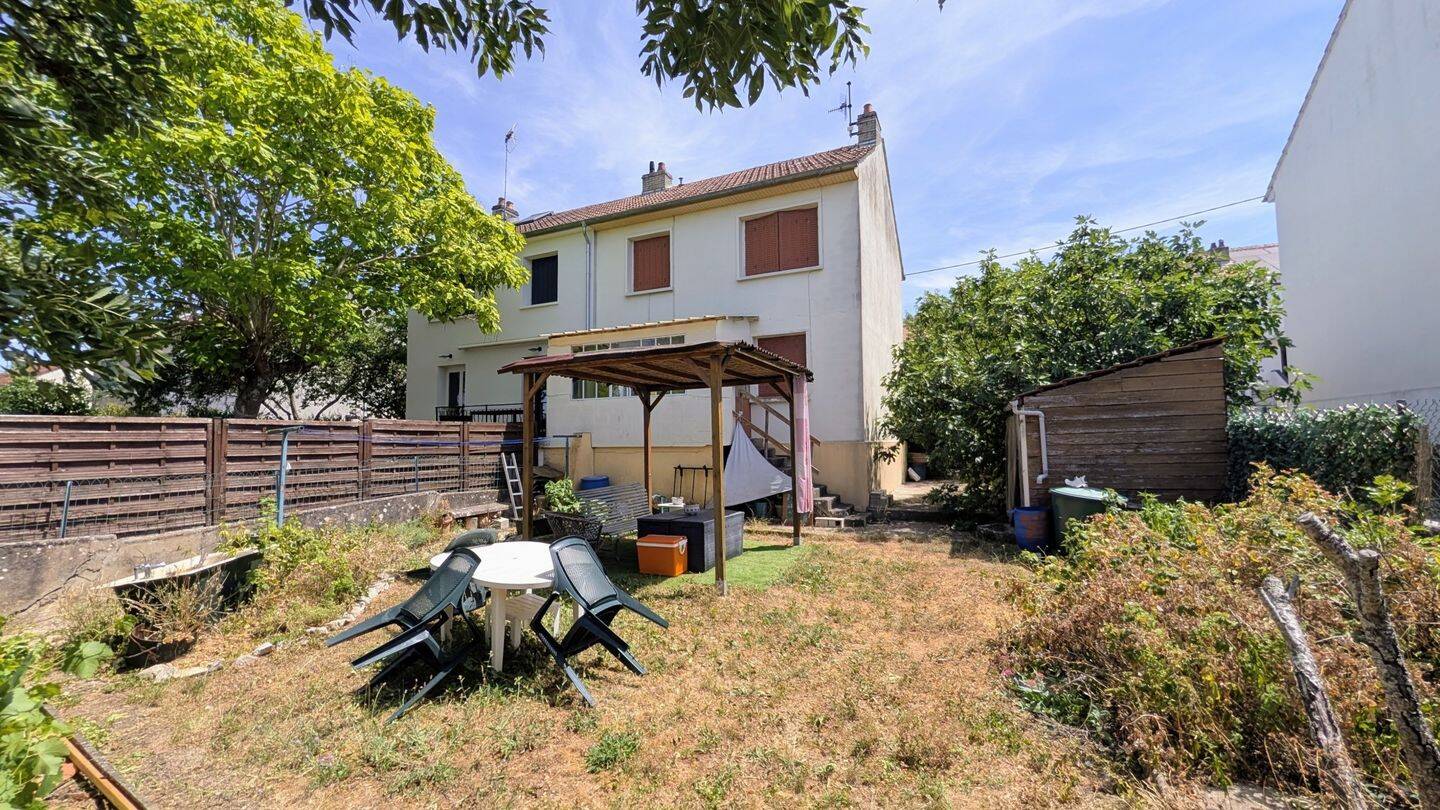Maison 4 pièces 74 m² · à Dijon · 74,4 m² · 200 000 €