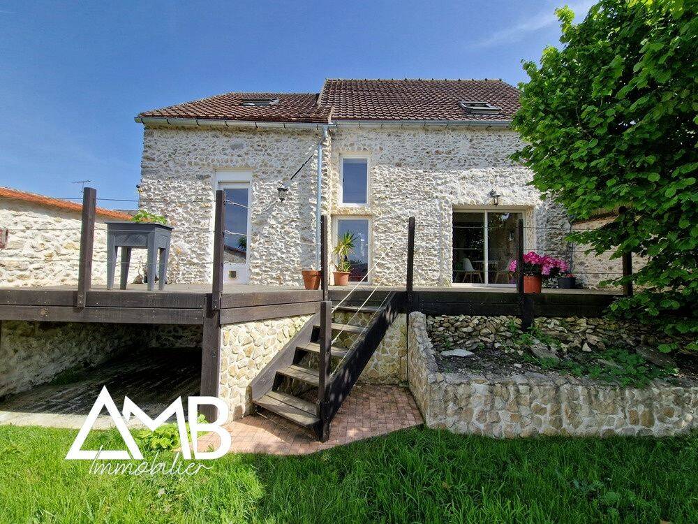 Maison 5 pièces 119 m² · à Auneau-Bleury-Saint-Symphorien · 118,5 m² · 254 500 €