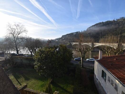 Appartement à vendre 153 000 € 3 pièces 2 chambres 82 m² Charles de Gaulle Cahors 46000