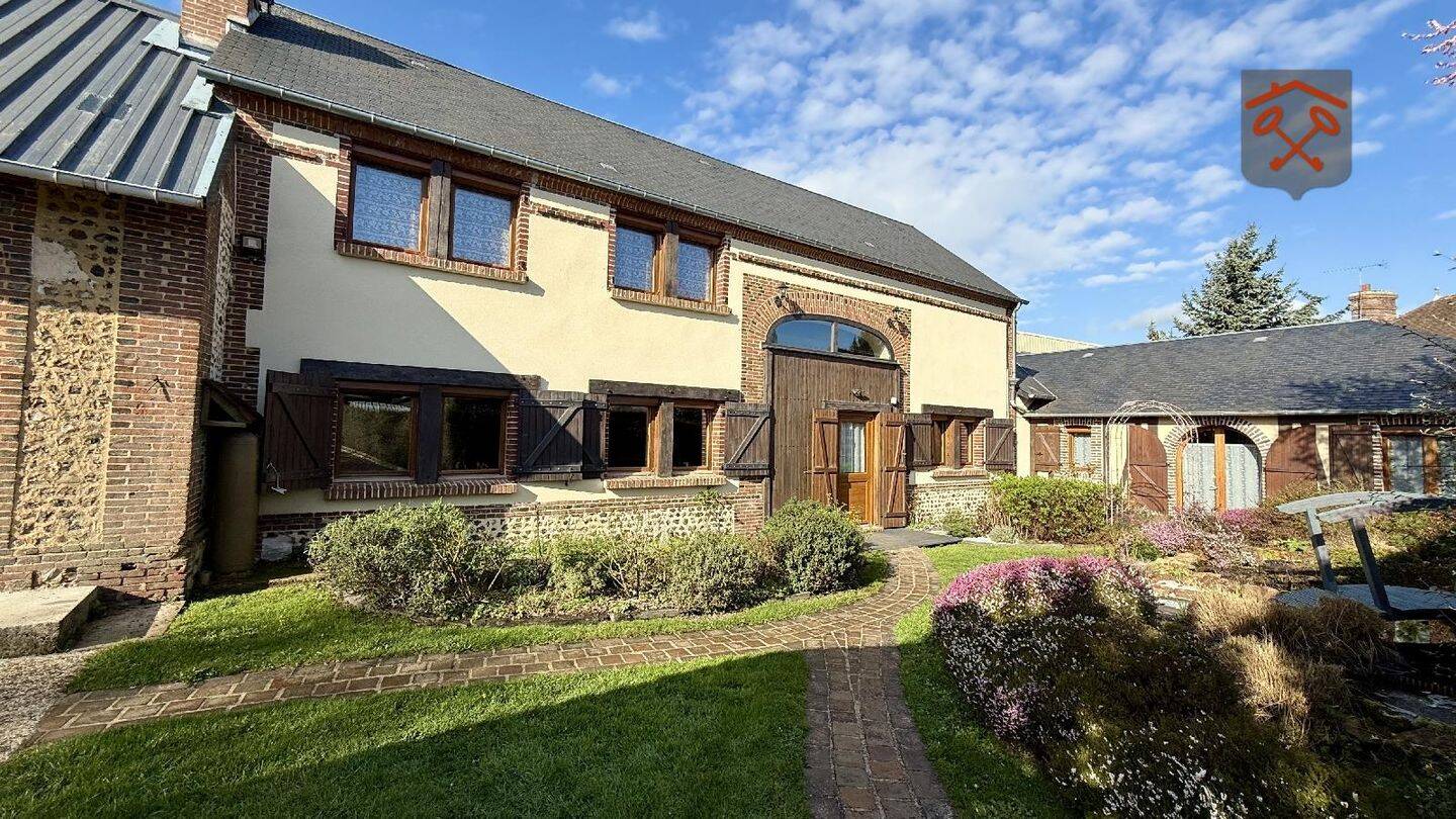 Maison 1 pièce 200 m² · à L'Aigle · 200 m² · 232 000 €