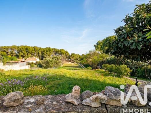 Maison à vendre 790 000 € 6 pièces 3 chambres 165 m² 4 710 m² de terrain Ecarts Velaux 13880