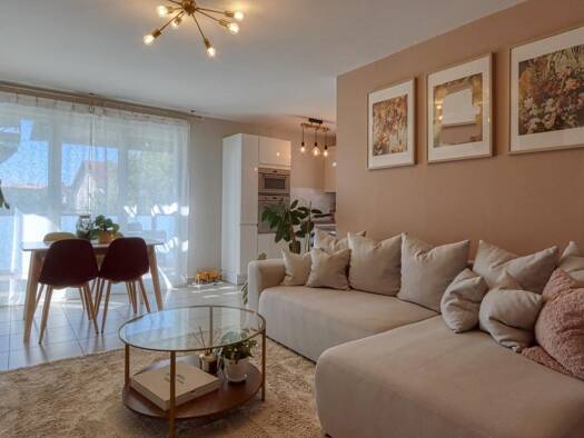 Appartement à vendre 324 900 € 4 pièces 3 chambres 77 m² Étage 3/3 Feyzin 69320