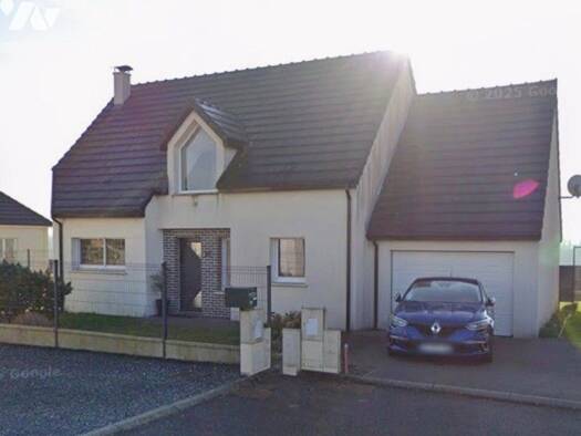 Maison à vendre 245 000 € 6 pièces 3 chambres 121 m² 612 m² de terrain Dernancourt 80300