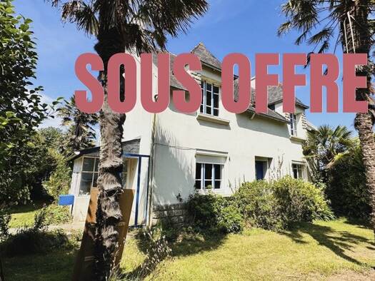 Maison à vendre 239 000 € 8 pièces 6 chambres 136 m² 3 959 m² de terrain Argol 29560