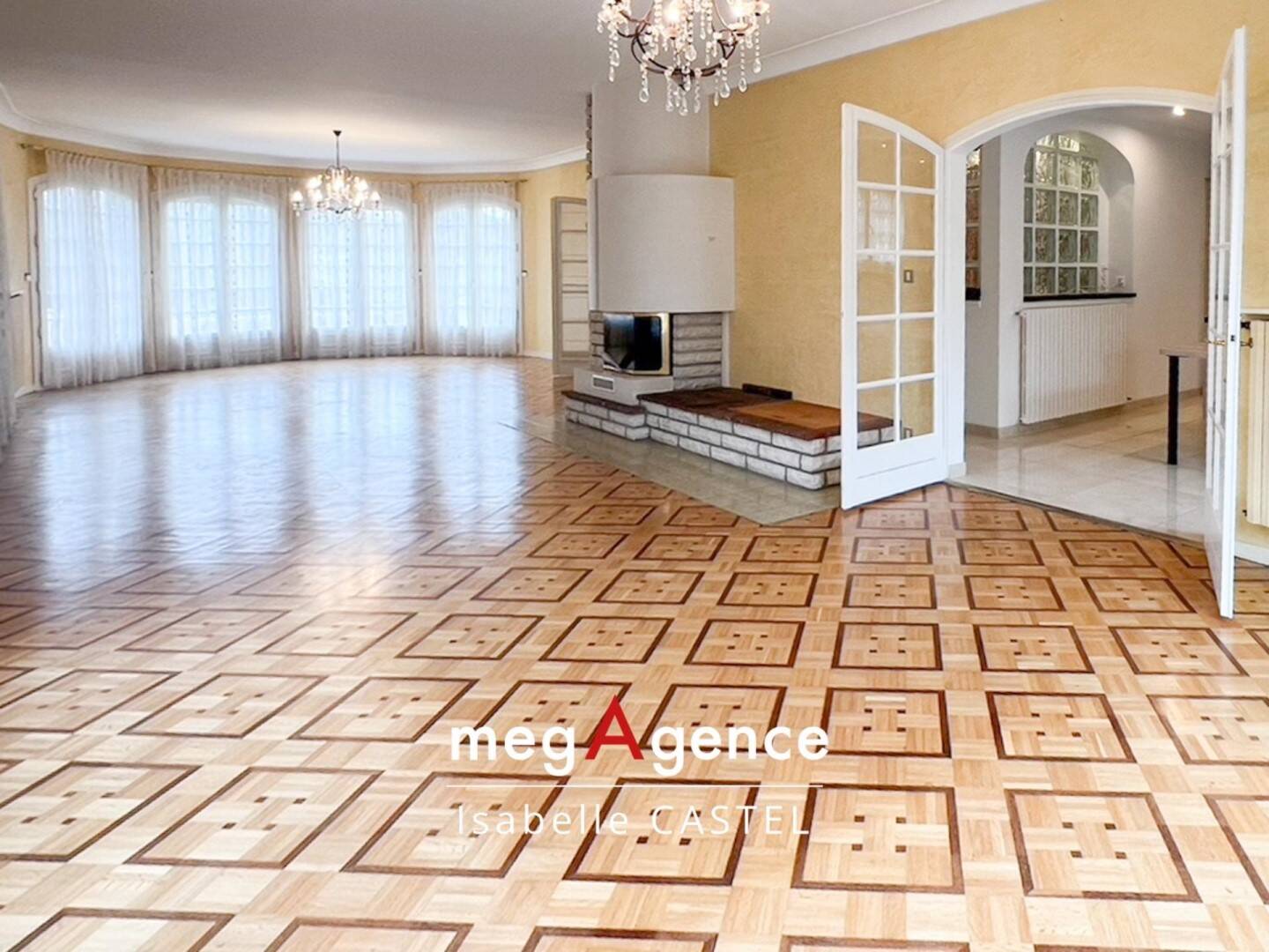 Maison 7 pièces 210 m² · à La Roche-sur-Yon · 210 m² · 305 000 €