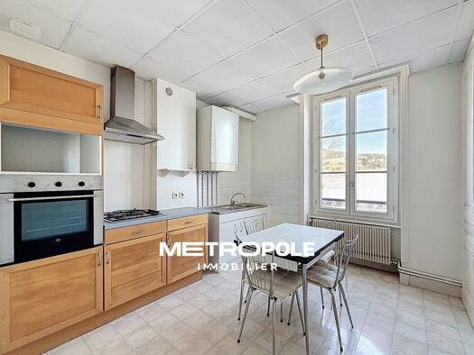Appartement à vendre 120 000 € 2 pièces 1 chambre 58,6 m² Étage 2/4 Tarare 69170