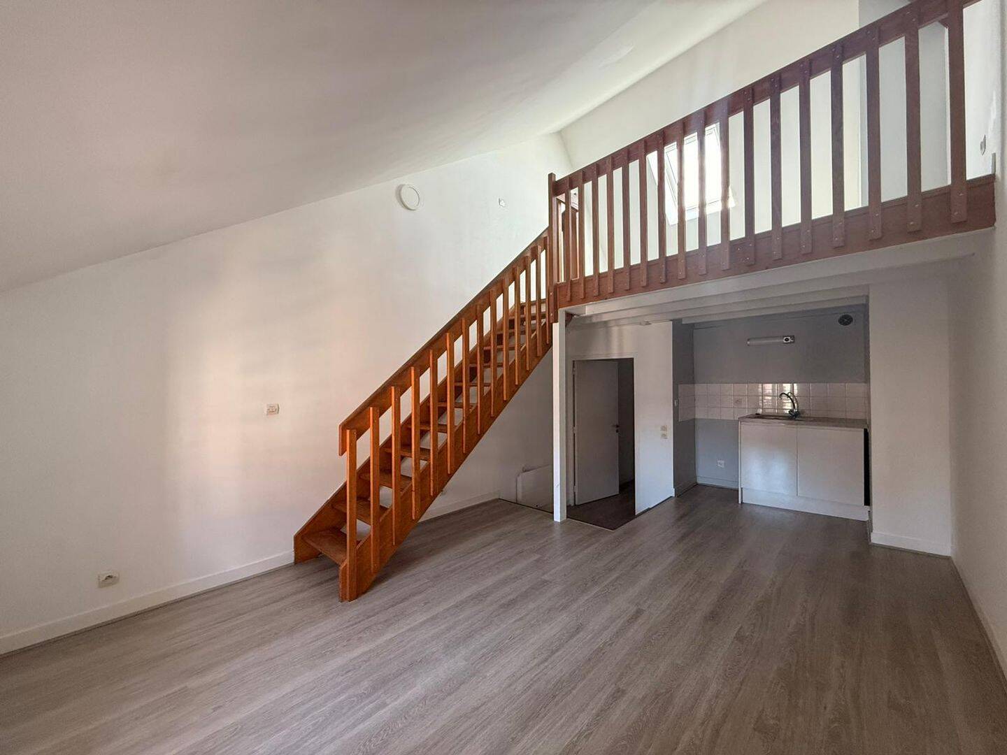 Appartement 1 pièce 31 m² · à Meaux · 30,8 m² · 660 €