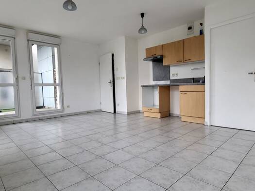 Appartement à vendre 128 000 € 3 pièces 2 chambres 60 m² Étage 2/4 Montières Amiens 80000