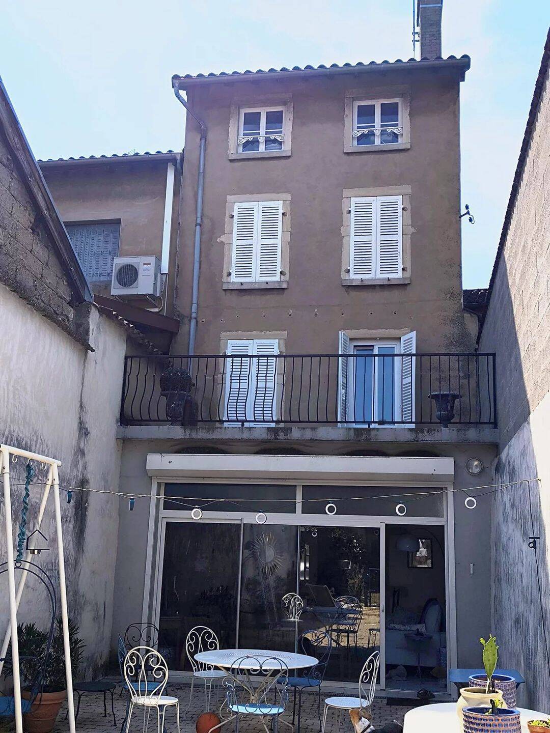 Maison 5 pièces 166 m² · à Thoissey · 166 m² · 366 000 €